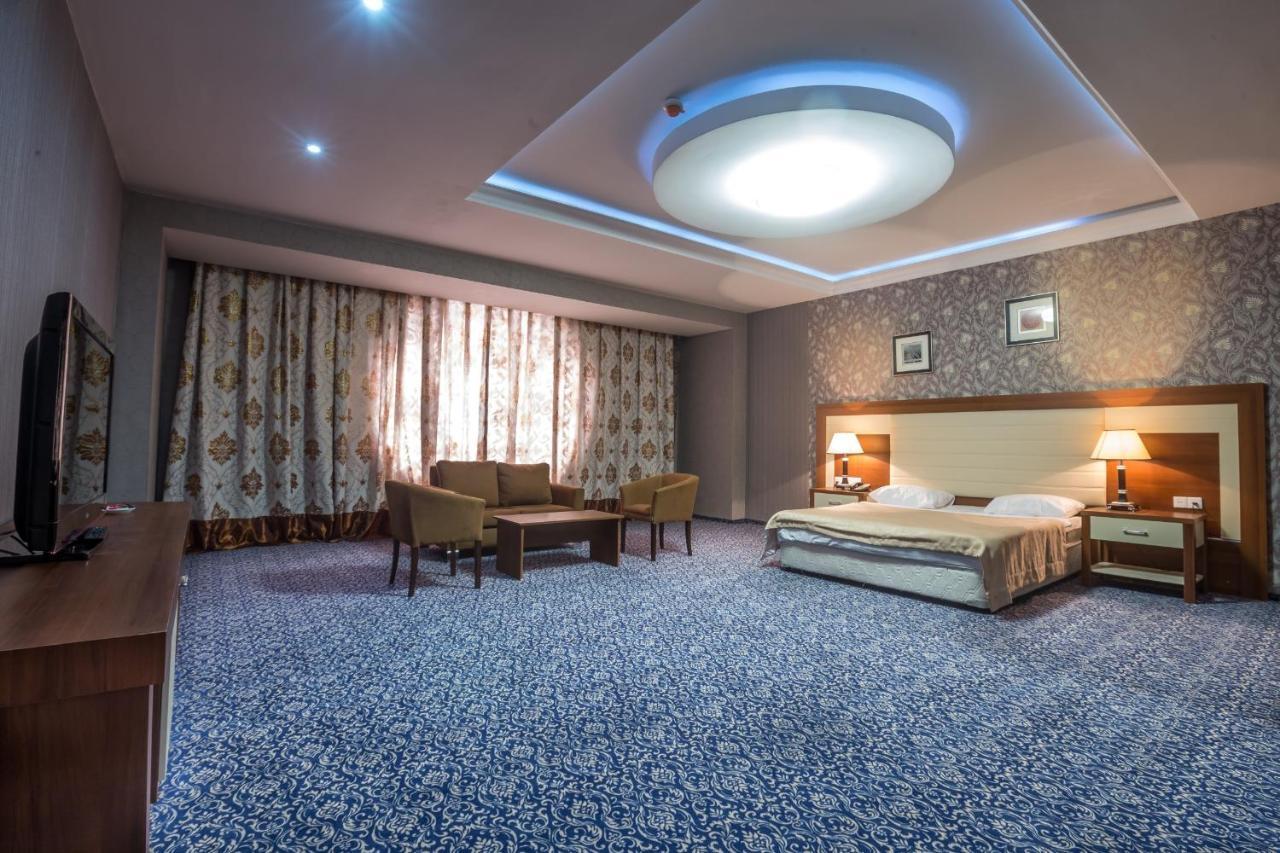 Mont Inn Hotel Baku Extérieur photo