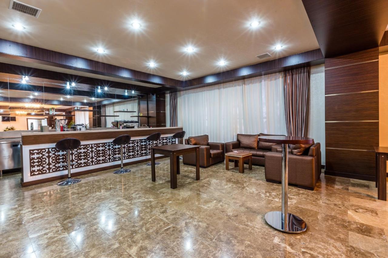 Mont Inn Hotel Baku Extérieur photo